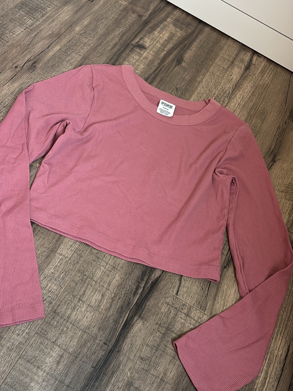 PINK Victoria's Secret Ribbed Long-Sleeve Crop Top in Dusty Rose